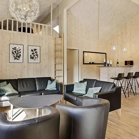 Sleeps 24 Pool Wifi